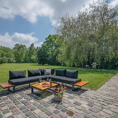 Authentic House With Pond Near Etretat Holiday home Yebleron